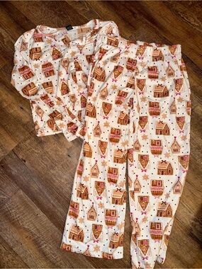 🎄Christmas Gingerbread House Pajama Set 🎄